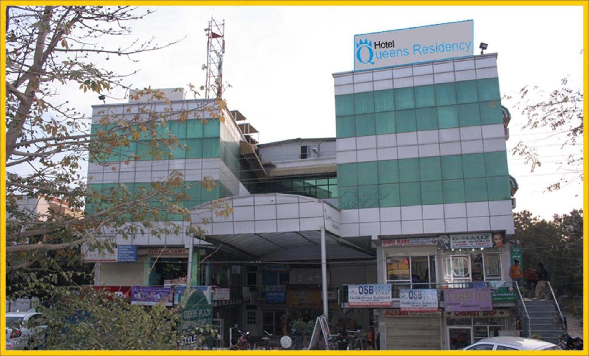 Hotel Queens Residency Gurgaon Eksteriør bilde